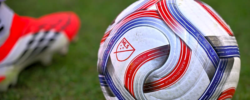 Former Manchester United striker scores first Premiership goal