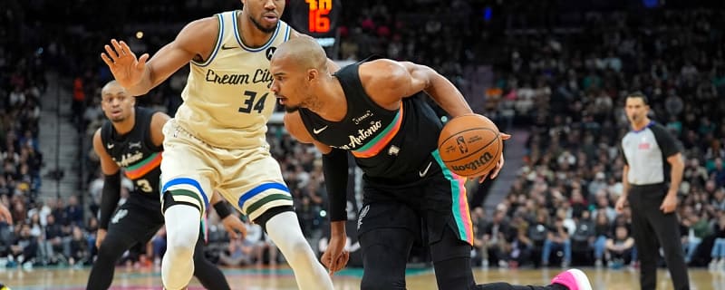 Bucks star Giannis Antetokounmpo has hilarious vision for his sons against Victor Wembanyama