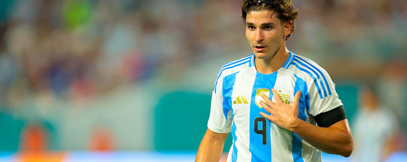 Arsenal & Chelsea in 'very serious' talks to sign 45-goal hitman who wants London move