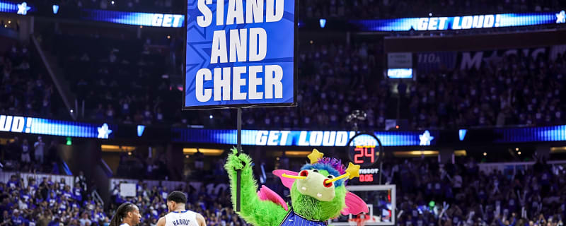 Magic’s STUFF wins third NBA Mascot of Year award, strengthens GOAT case
