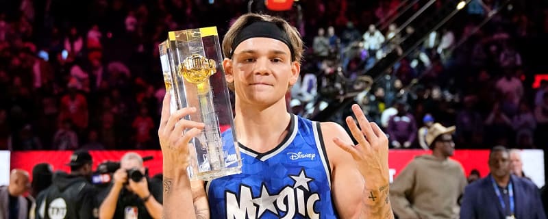 Bulls signing three-time NBA Slam Dunk Contest winner