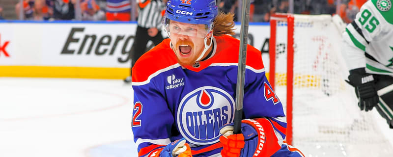 Oilers Lose Winger, Maple Leafs Locker Room Issues & More NHL Rumors