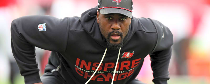 Bucs’ Lavonte David Retires With 1,714 Tackles and Still Might Not Make the Hall of Fame