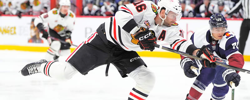 Trade: Edmonton Oilers acquire Jason Dickinson, Colton Dach from Chicago Blackhawks