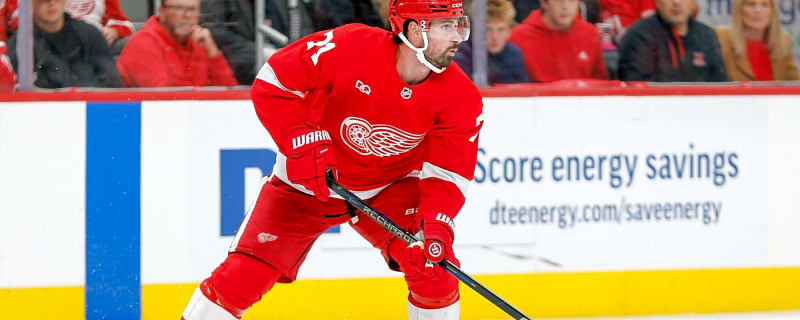Are the Larkin, Hellebuyck situations the most awkward in NHL history?