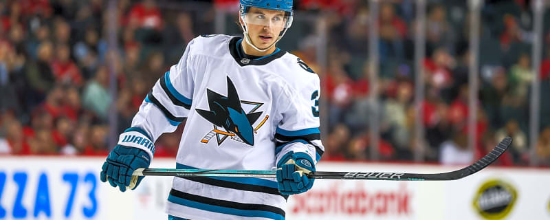 Maple Leafs trade Ryan Reaves to Sharks for defenceman Henry Thrun