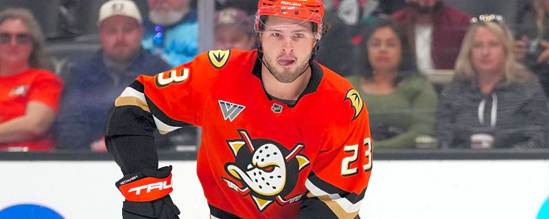 Ducks’ McTavish sits out training camp, skates with Ottawa 67’s amid contract stalemate