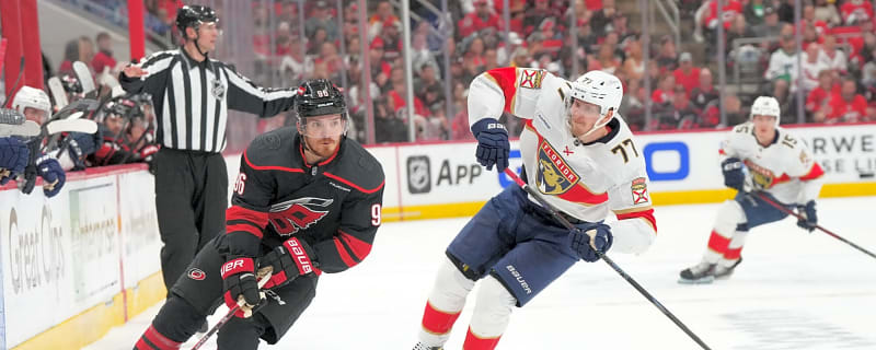 ‘We love the player’: Oilers GM Stan Bowman discusses Jack Roslovic signing