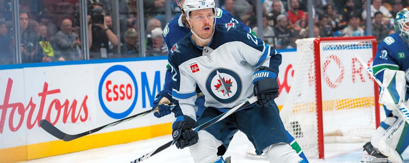 Red Wings sign Mason Appleton to two-year contract
