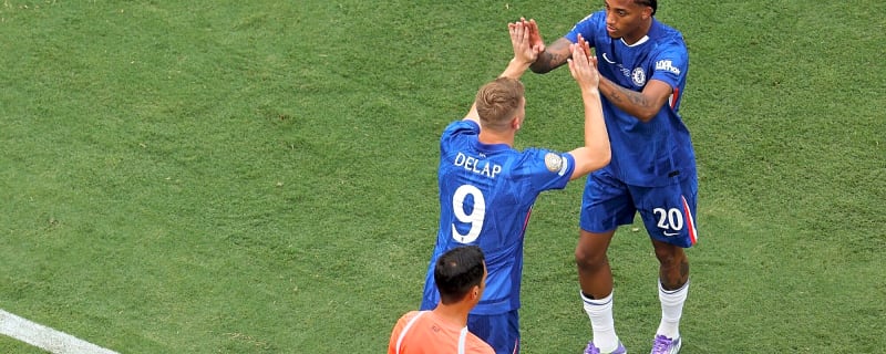 'It’s another option' – Micah Richards makes interesting suggestion to get best out of Liam Delap