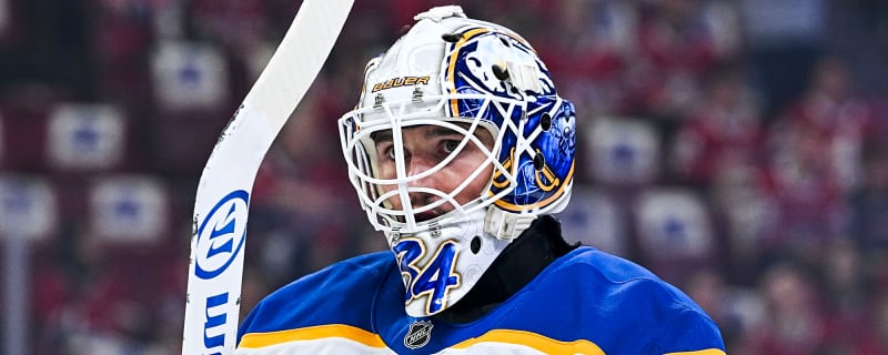 Sabres’ Alex Lyon leaves preseason game with shoulder injury