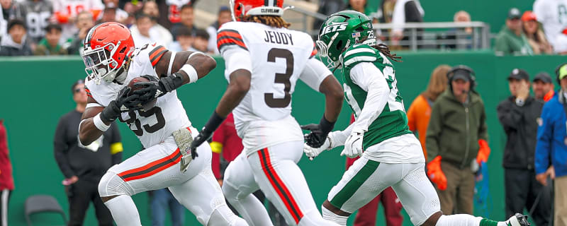 Free Agent TE David Njoku Visits Ravens