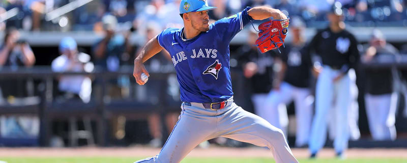 Blue Jays’ José Berríos to begin 2026 season on IL with stress fracture