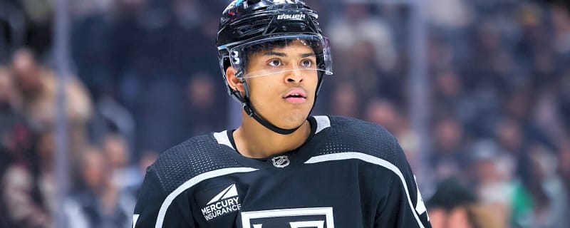 Canucks sign Akil Thomas and Trey Fix-Wolansky to one-year contracts