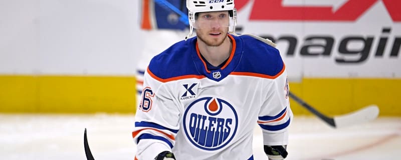Sharks sign John Klingberg, Adam Gaudette, Philipp Kurashev, to contracts