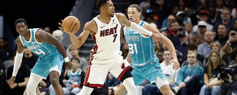 NBA Fans Claim Giannis Antetokounmpo Looks 'Checked Out' Three Games Into Season With Heat