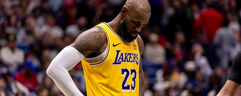 Jarred Vanderbilt Looks Frustrated With LeBron James For His Poor Defensive Effort