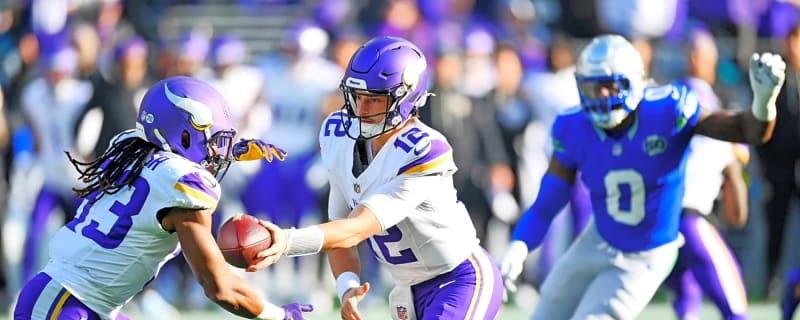 Ex-Packers RB Aaron Jones goes down with concerning injury in Week 13