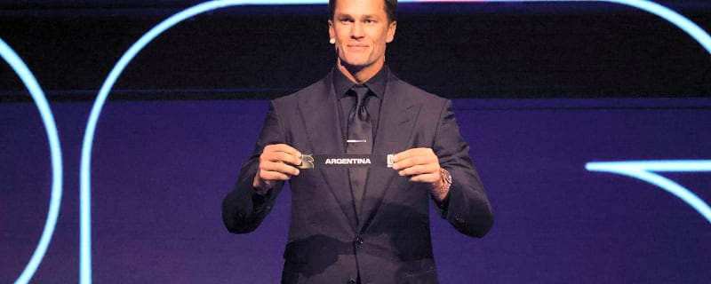 'That’s What the Football Gods Were Imagining': NFL Legend Tom Brady Reacts to Epic 49ers-Bears Game