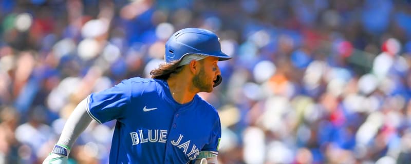 Yankees News & Buzz: Could Yanks trade power-speed threat to sign elite contact hitter? Exploring trade for lefty reliever, more