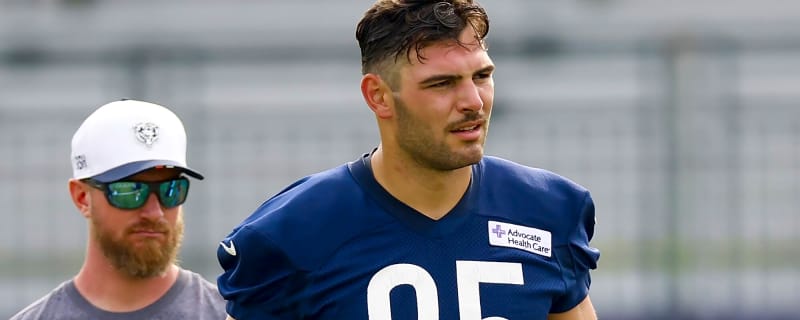 Cole Kmet’s wife gets emotional over Chicago Bears message