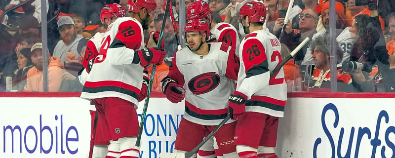Hurricanes become first team to sweep opening two best-of-seven rounds after beating Flyers