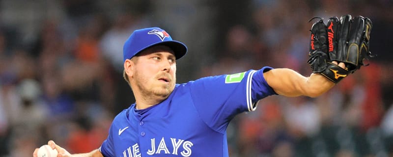 Seven-year MLB pitcher Erik Swanson announces retirement