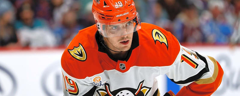 Ducks’ Troy Terry day-to-day with upper-body injury