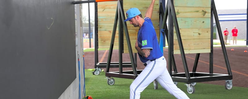 Recently released veteran reliever signs big league deal with Tigers