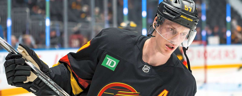 Report: Stars acquire Tyler Myers from Canucks for draft picks