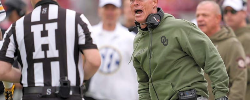 Oklahoma Sooners fans may wince a bit after seeing a viral photo of a 2030 recruit who’s the son of an OU legend