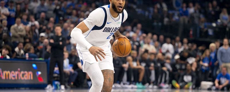 Lakers Could Add Mavericks Big Man To Bolster Frontcourt Rotation