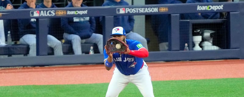 Blue Jays: How Vladimir Guerrero Jr. stacks up against other nominees for Gold Glove at first base