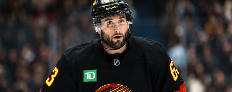 ‘I’ve had a few jobs’: Canucks’ Sasson responds to Garland’s comments on him living rent-free at his house this season
