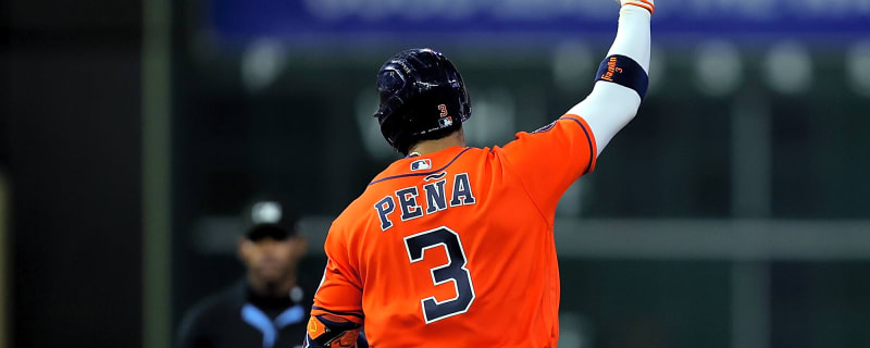 Astros Star Infielder Returns to the IL
