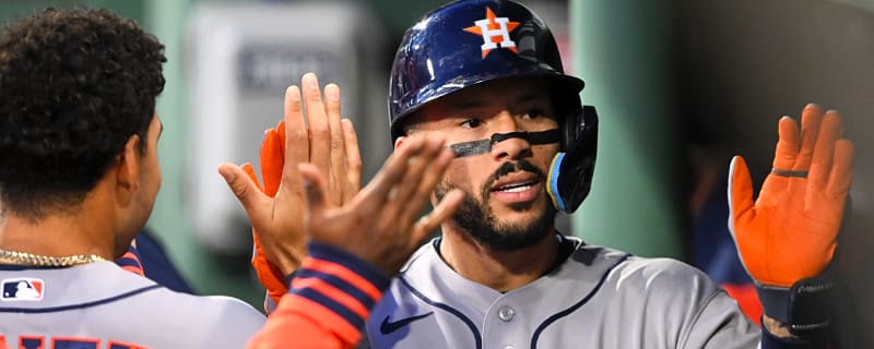 Astros get brutal injury update on Carlos Correa