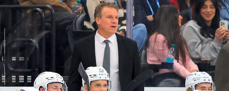 The Maple Leafs Have a Goalie Decision That Could Tell Us a Lot About Jim Hiller