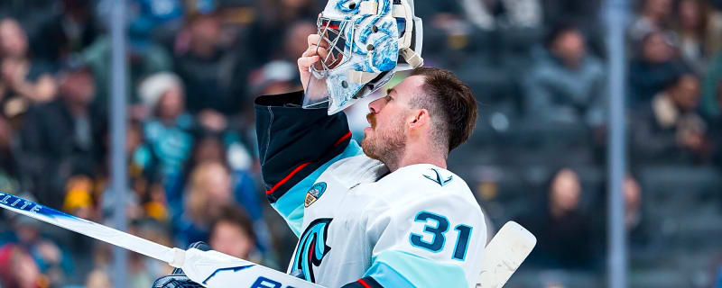 Kraken’s Philipp Grubauer leaves game against Jets due with lower-body injury
