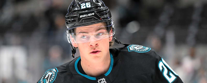 Sharks re-sign Jack Thompson