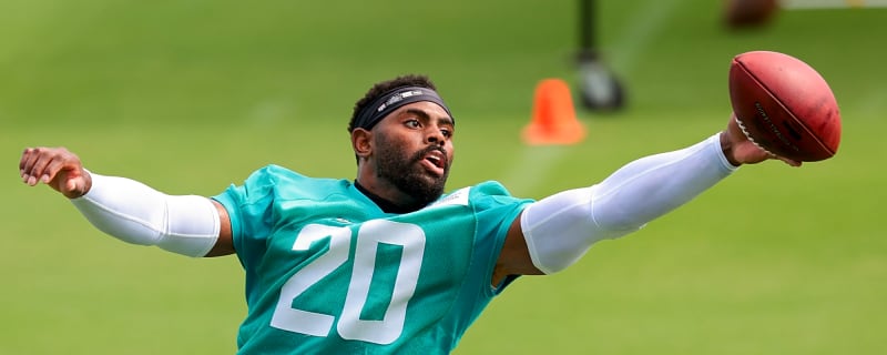 Jordyn Brooks discusses Dolphins' 'us against the world' mentality