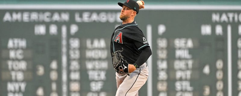 'Little Bull****': Merrill Kelly Sounds Off After D-Backs Suspected Cubs Coach of Relaying Signs