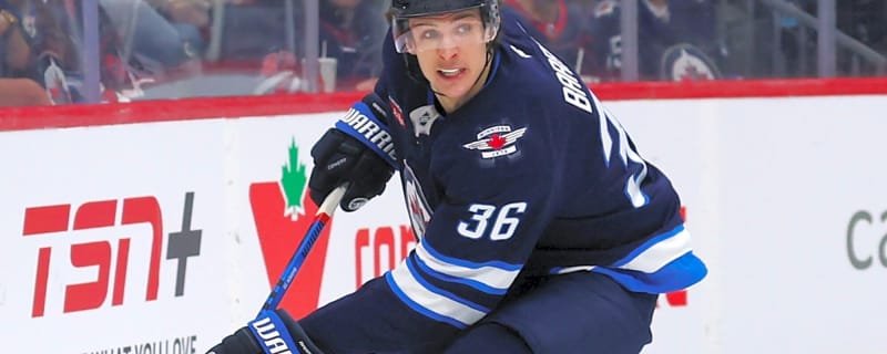 Jets sign Morgan Barron to two-year deal