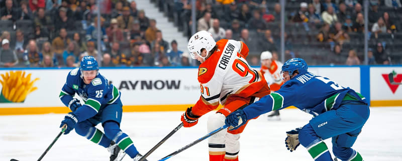 3 Canucks Stars of the Week: Pettersson and Willander stand out on the blue line