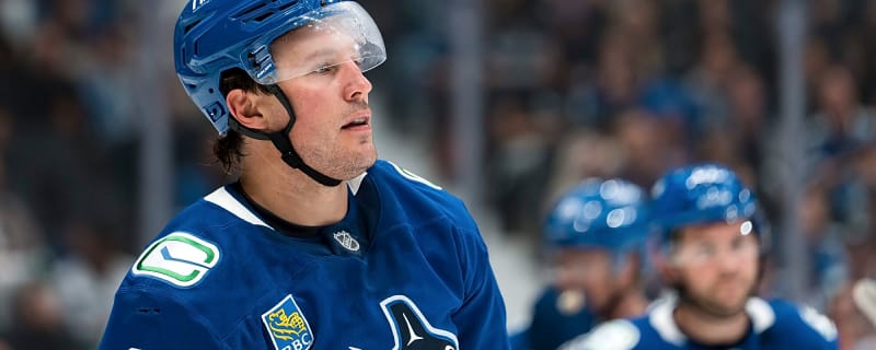 ‘Gotta game it out’: Schenn and Buium talk Canucks’ third period struggles amid 8-game losing skid