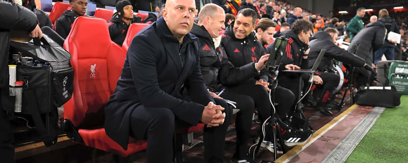 Slot drops mega clue about imminent January signing after Frimpong injury leaves Liverpool panicking