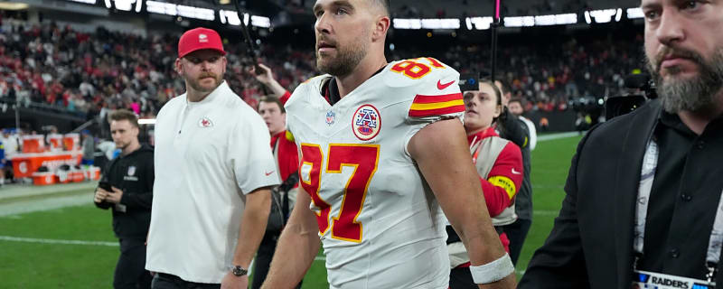 Chiefs’ $90M Kelce Calls Himself Taylor Swift’s ‘Less Famous’ Partner As $1.6B Gap Looms