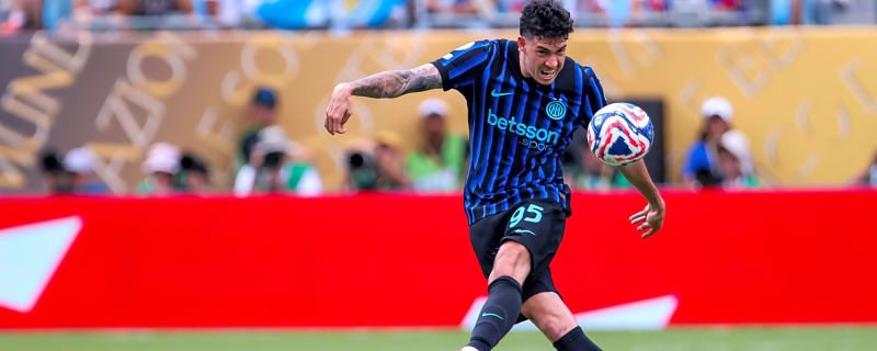 ‘Among clubs monitoring’ – Fabrizio Romano drops surprising Barcelona CB transfer news