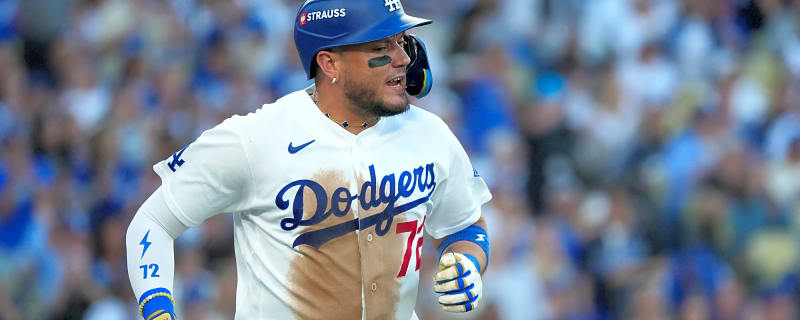 Miguel Rojas Announces Retirement