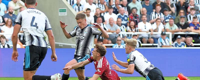 ‘Really good call’ – Howard Webb stands over big VAR decision from recent Liverpool fixture