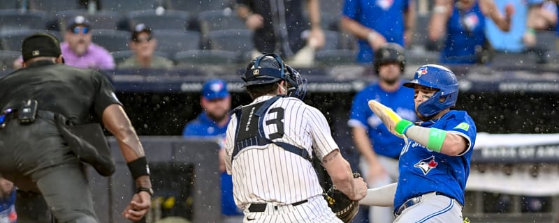 Blue Jays place Bo Bichette on 10-day IL with knee sprain, recall Joey Loperfido from triple-A